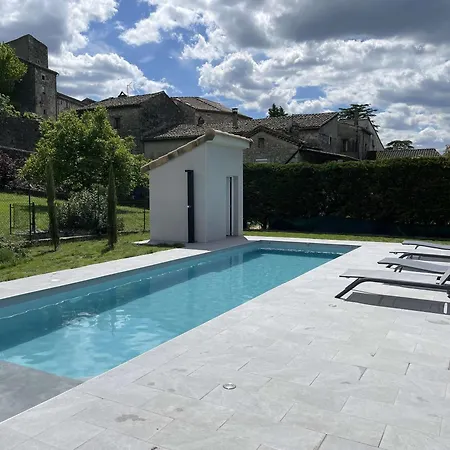 Moderne Avec Piscine Privee Et Grand Terrain En Centre-ville - Fr-1-382-208 Villa Vallon-Pont-d'Arc